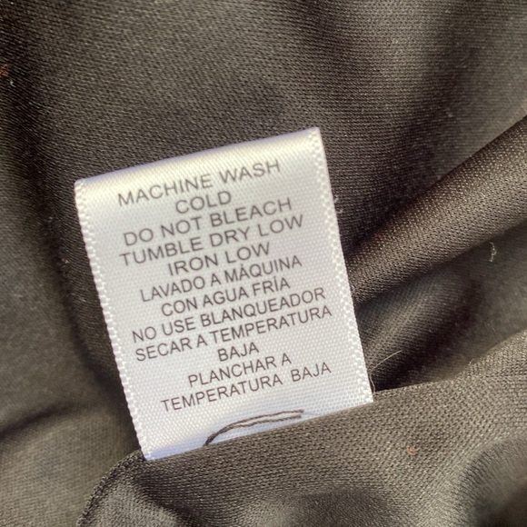 Love Tree floral shift dress with cold shoulders. - Picture 11 of 12